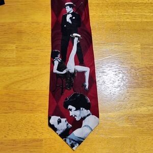 Stylish Red Patterned Tie